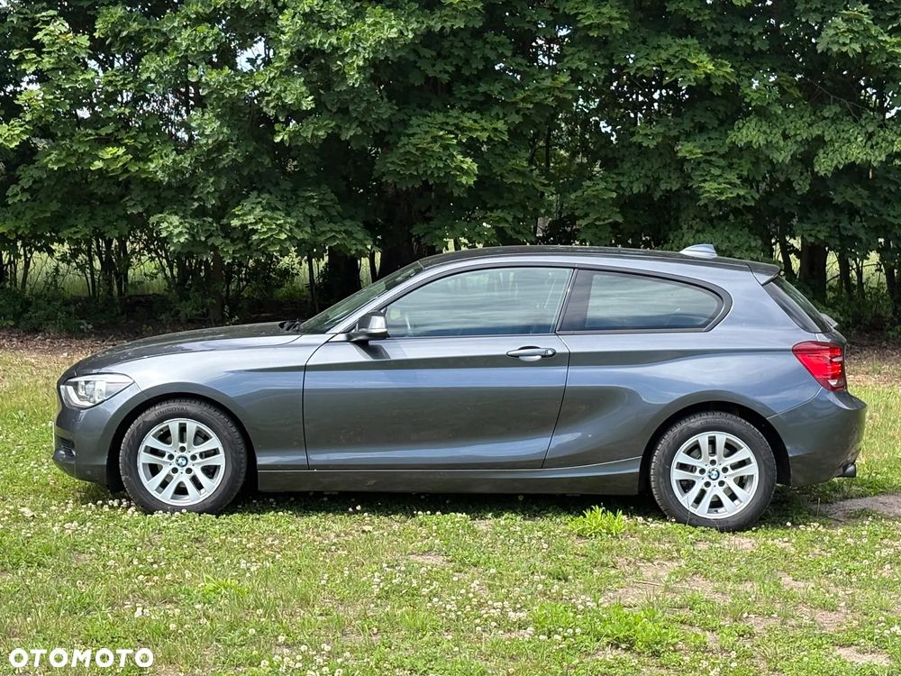 BMW Seria 1 116i - 13