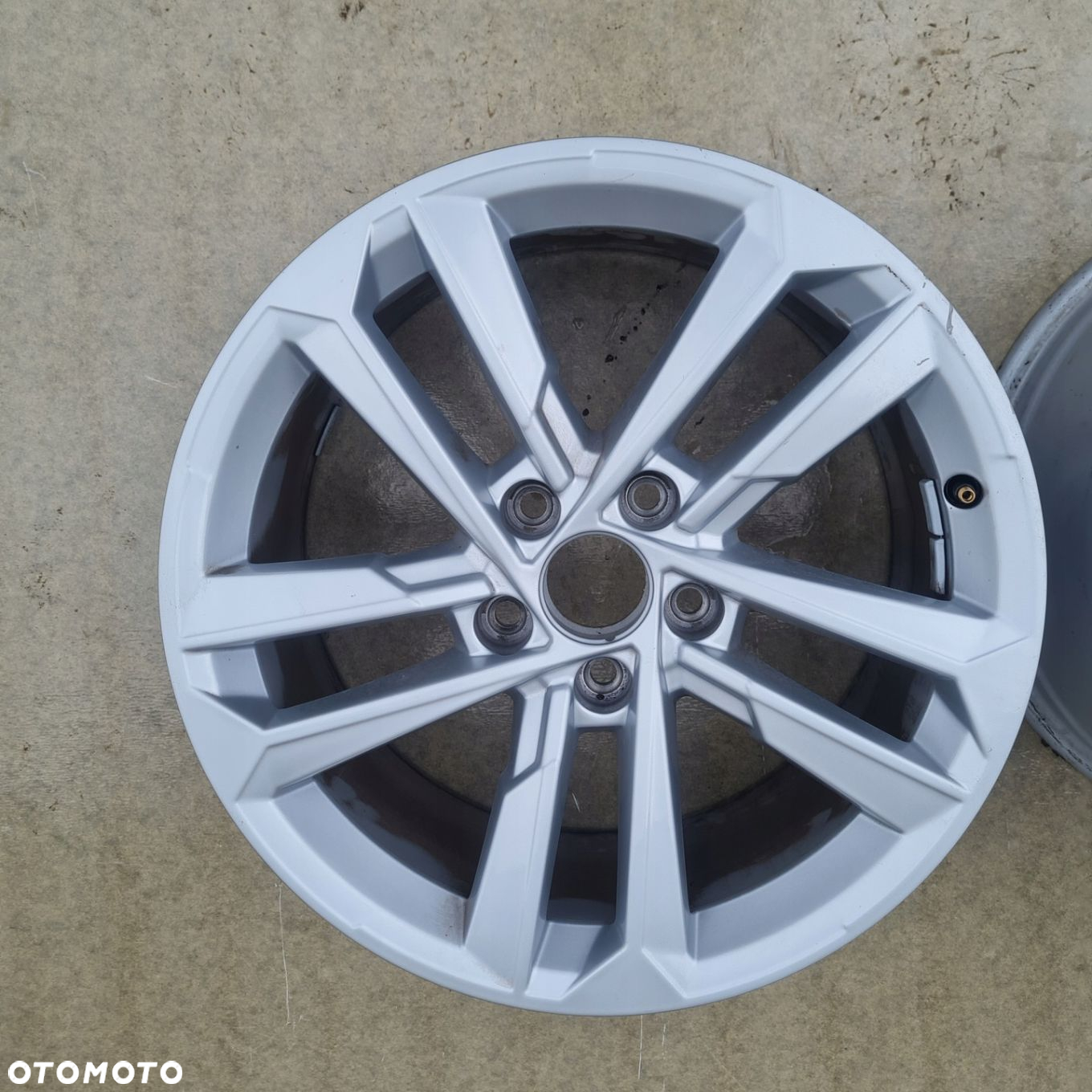Felga aluminiowa Audi OE A3 KOMPLET - 2