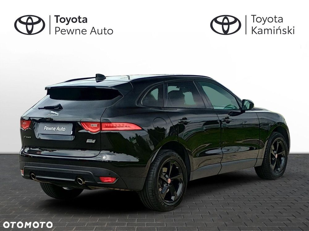 Jaguar F-Pace - 5