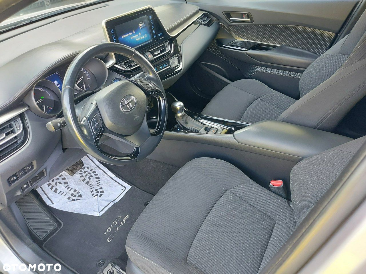 Toyota C-HR - 14