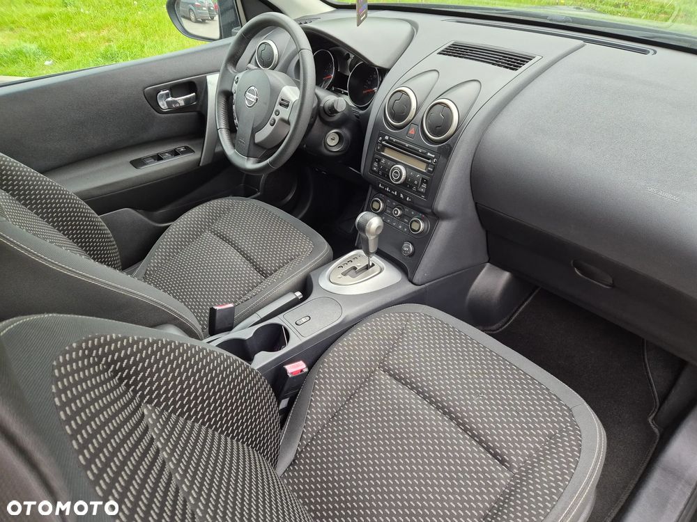 Nissan Qashqai 2.0 Tekna CVT - 10