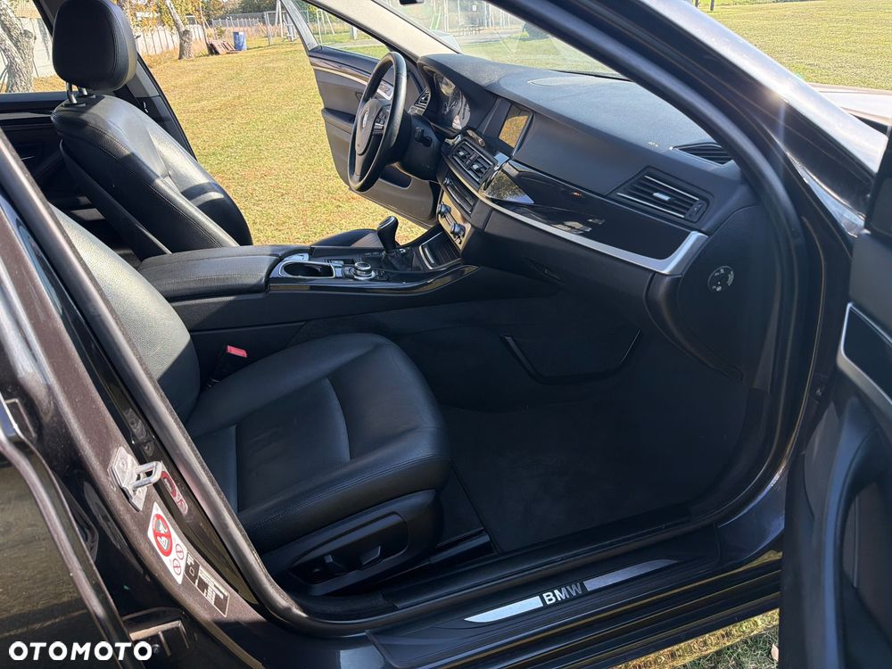 BMW Seria 5 520i Modern Line - 26