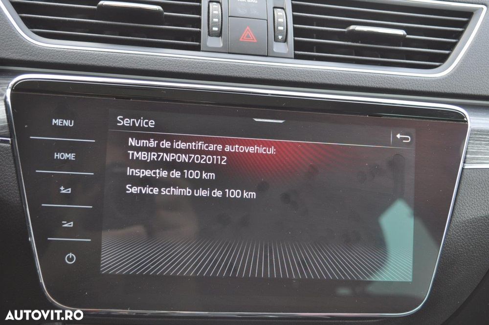 Skoda Superb 2.0 TDI DSG Premium Edition - 33