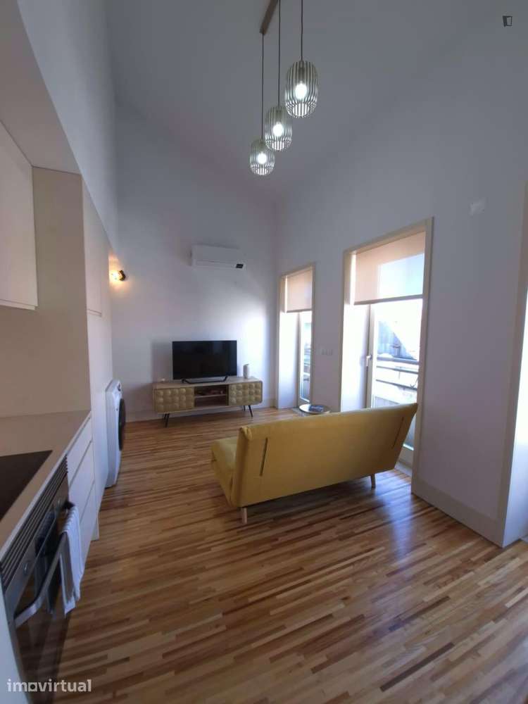 Apartamento com 1 quartos - localizado em Santo Ildefonso Porto