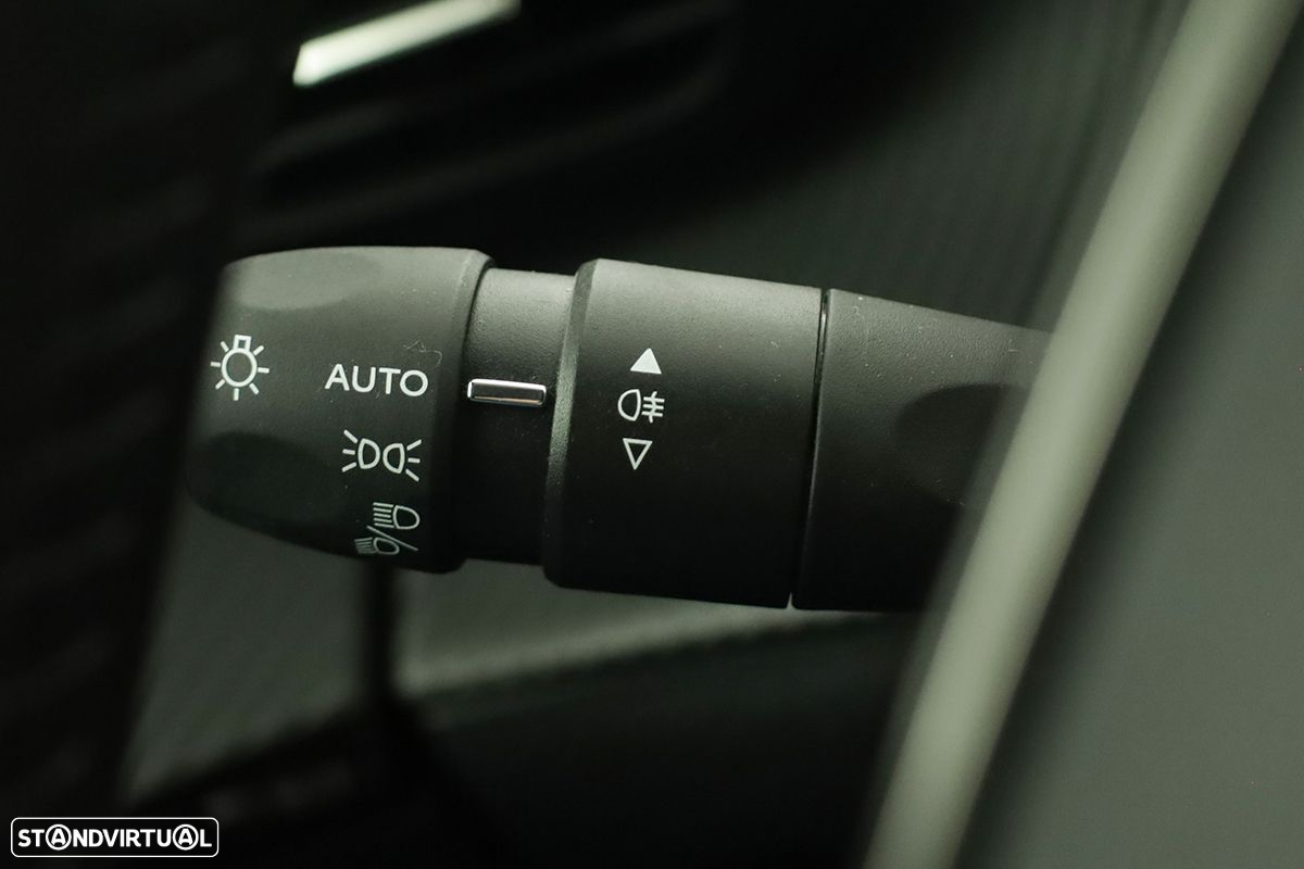 Peugeot 2008 1.2 PureTech Allure - 15
