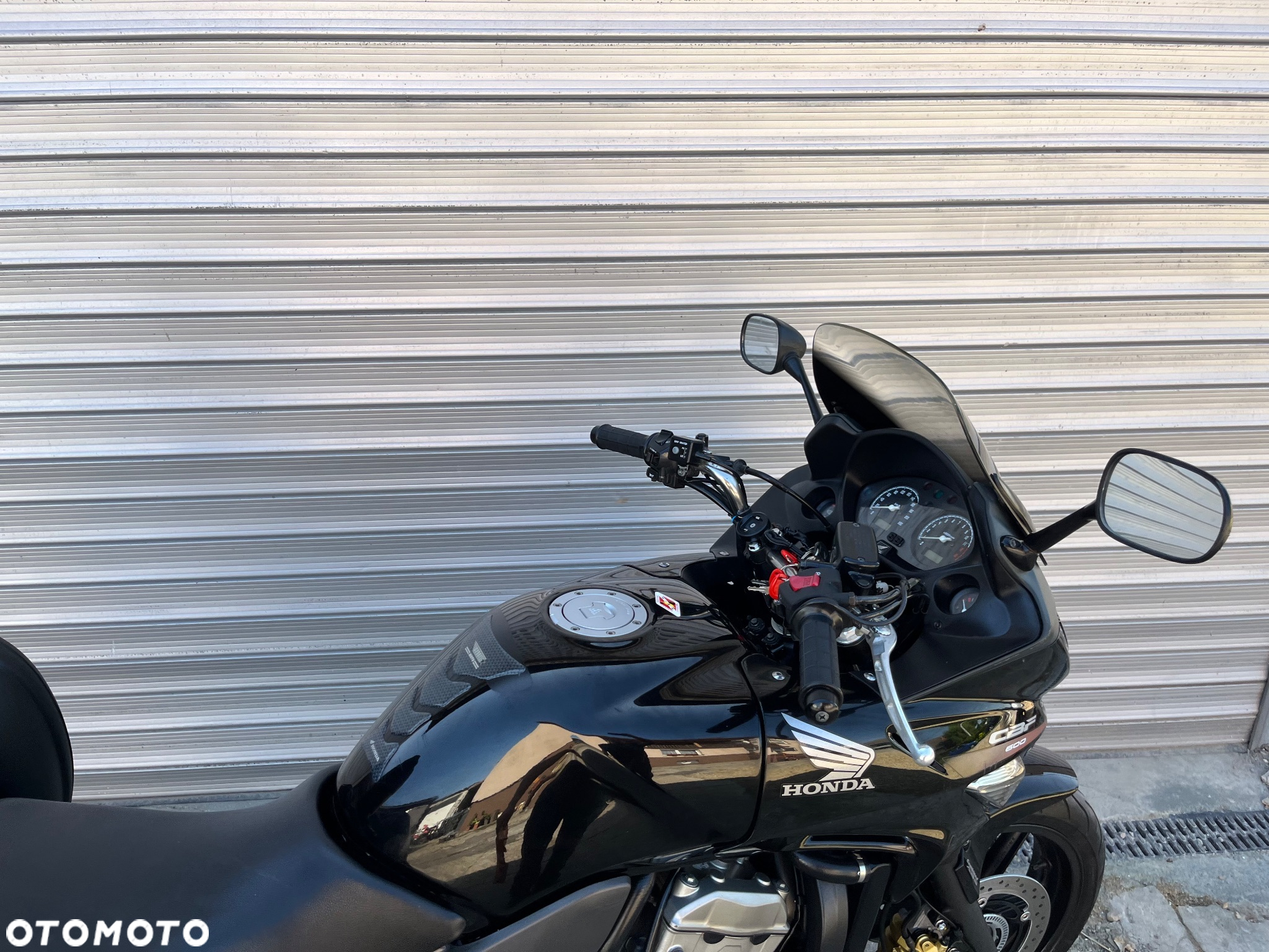 Honda CBF - 28
