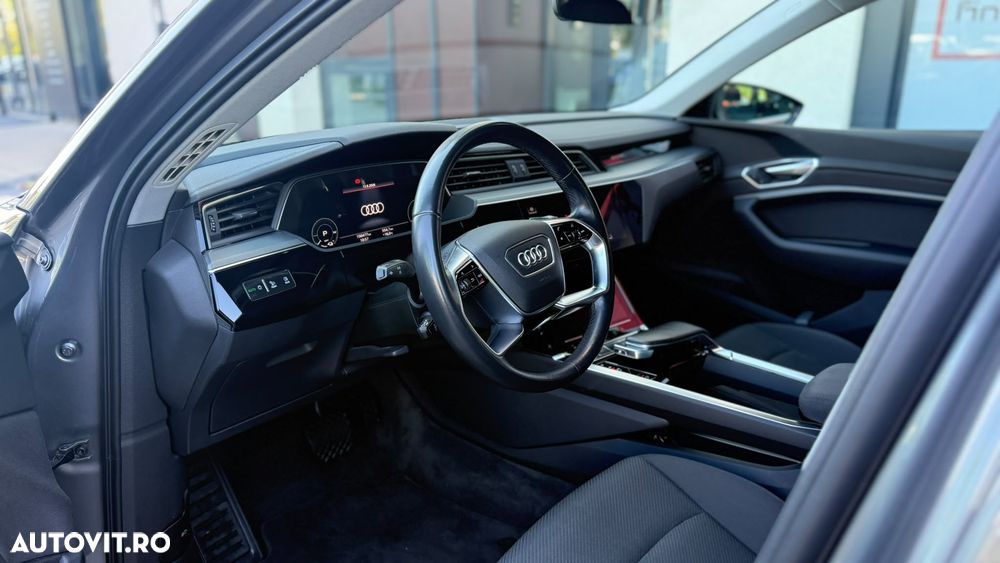Audi e-tron - 8