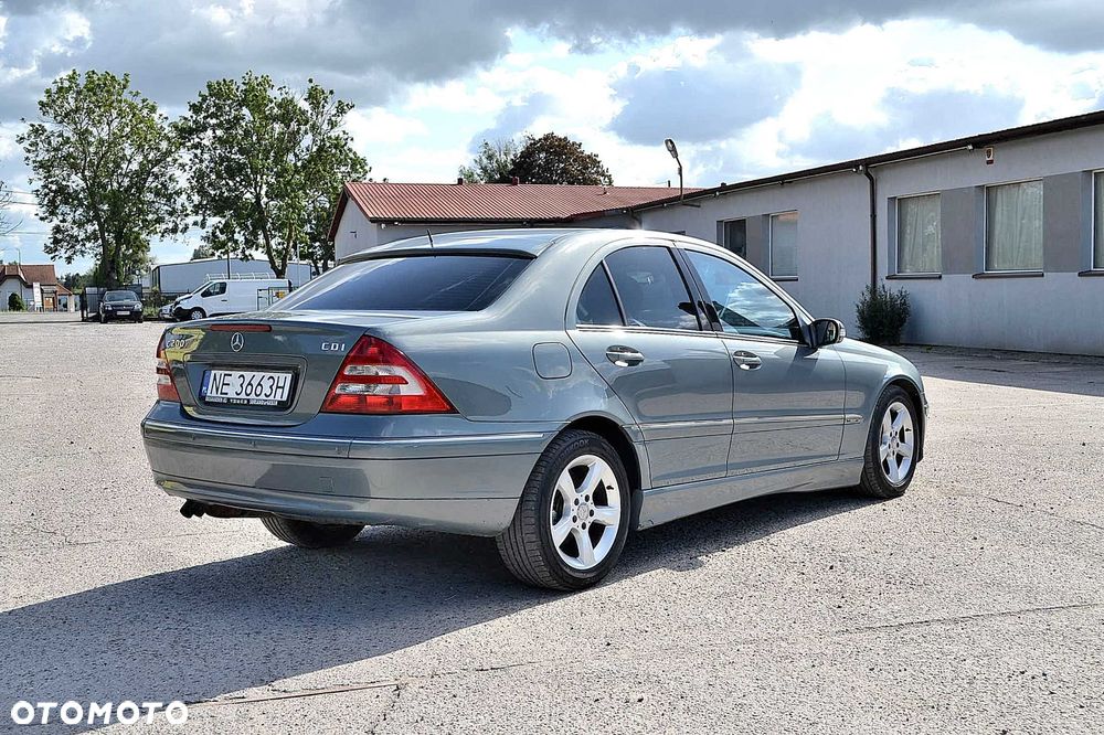 Mercedes-Benz Klasa E - 4