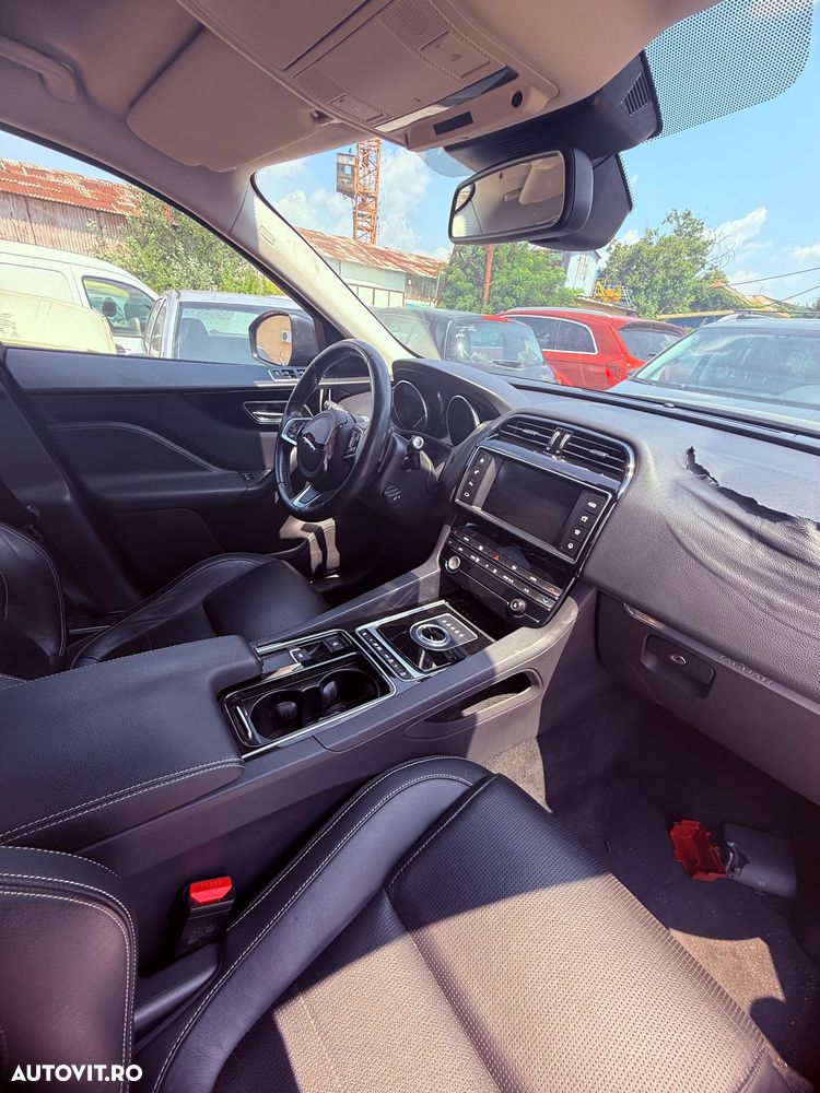 Jaguar F-Pace 20d AWD Portfolio - 3