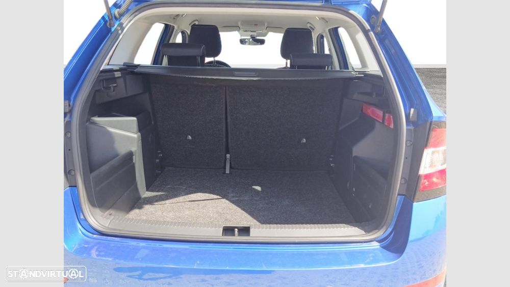 Skoda Fabia 1.0 TSI Ambition DSG - 17