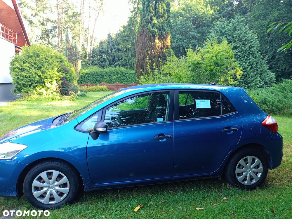 Toyota Auris - 2