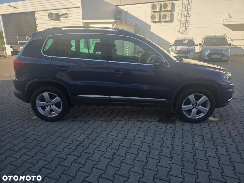 Volkswagen Tiguan 2.0 TDI DPF 4Motion BlueMotion Technology Exclusive - 10