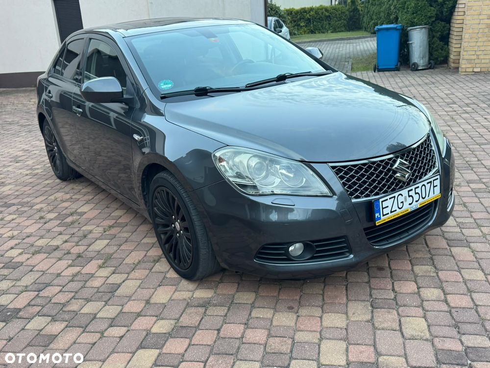 Suzuki Kizashi - 2