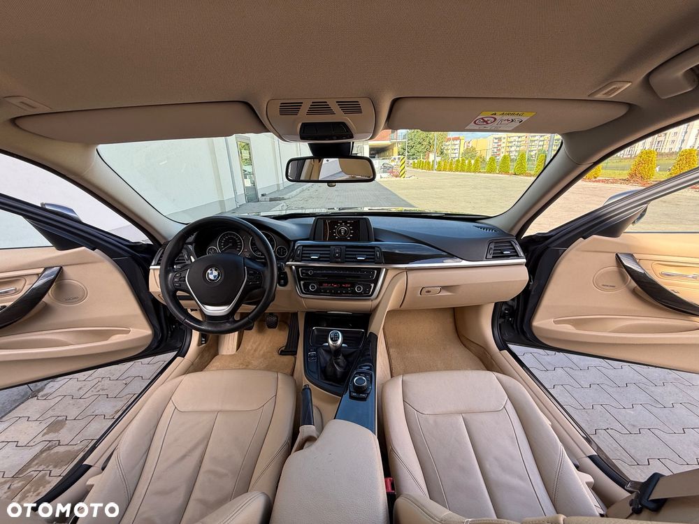 BMW Seria 3 320d Luxury Line - 21