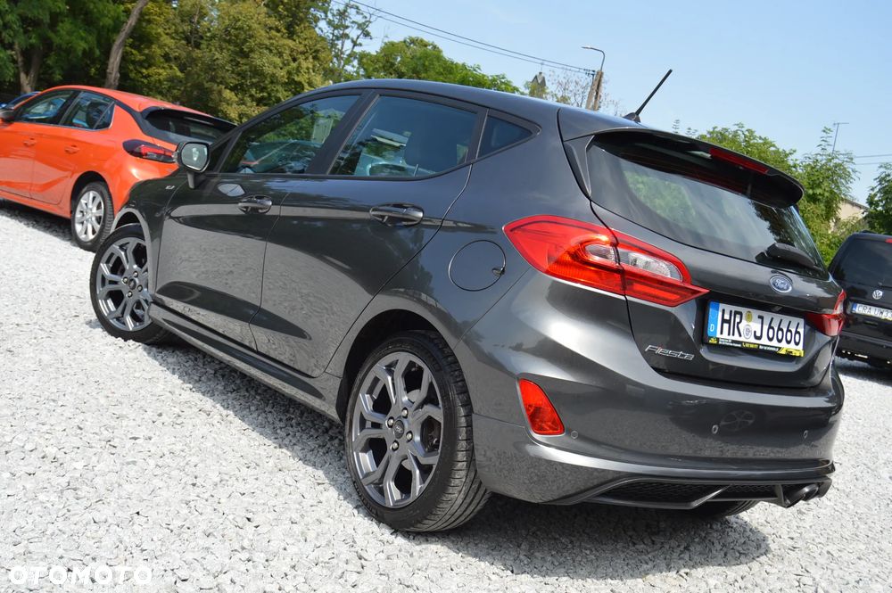 Ford Fiesta 1.0 EcoBoost S&S ST-LINE - 28