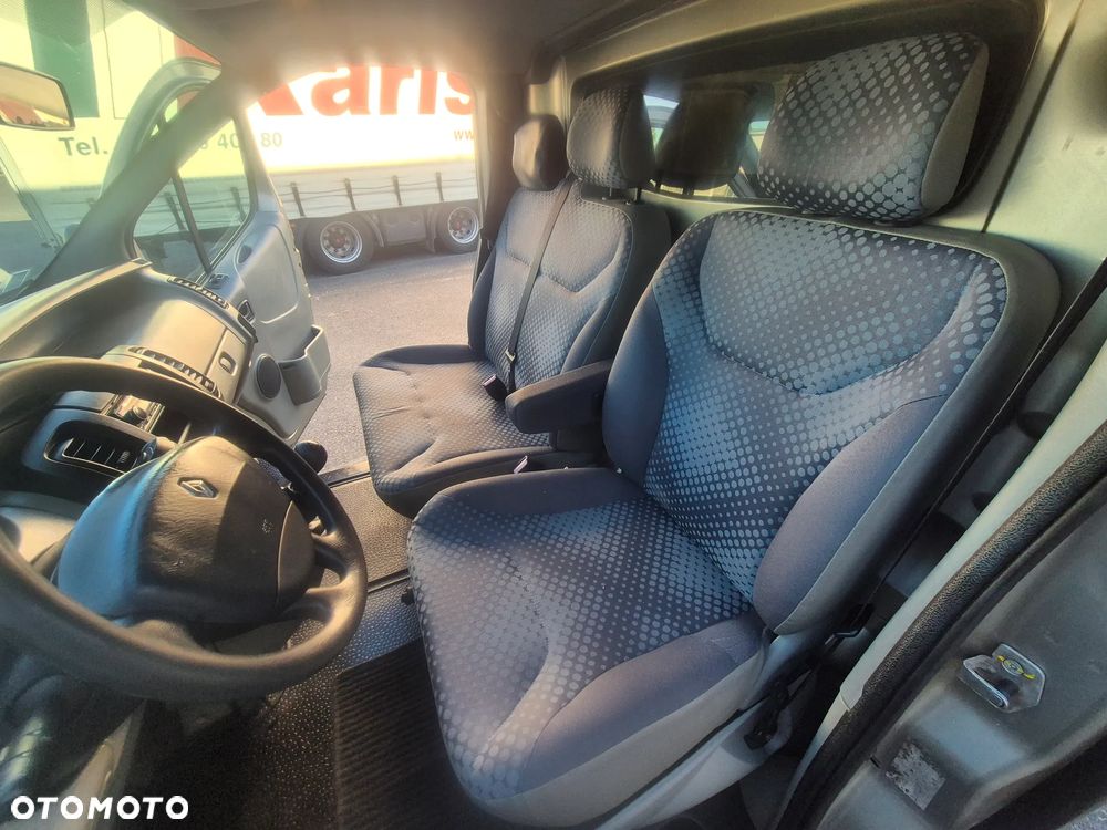 Renault TRAFIC - 25