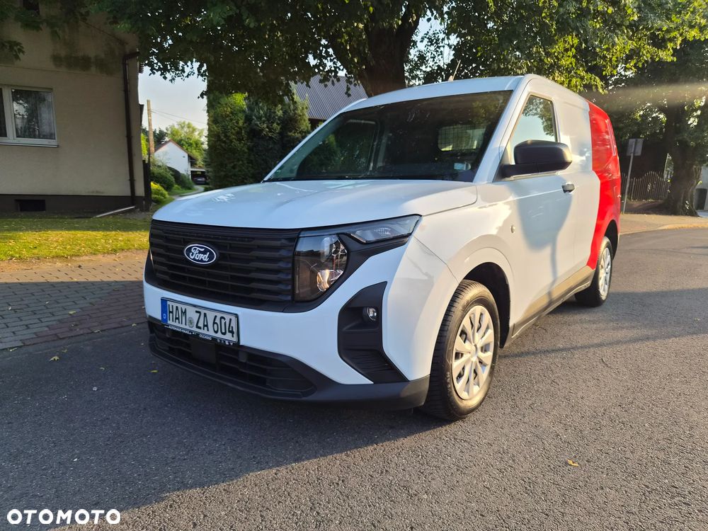 Ford Transit Courier - 1