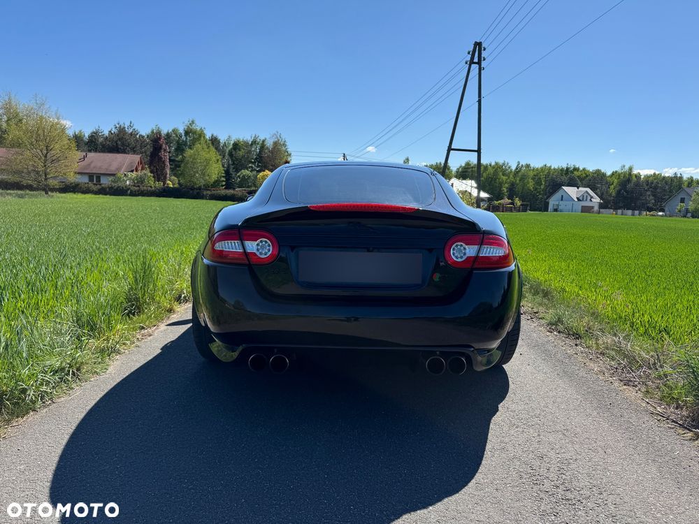 Jaguar XK - 4