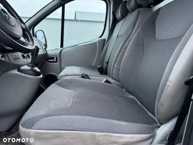 Opel Vivaro - 16