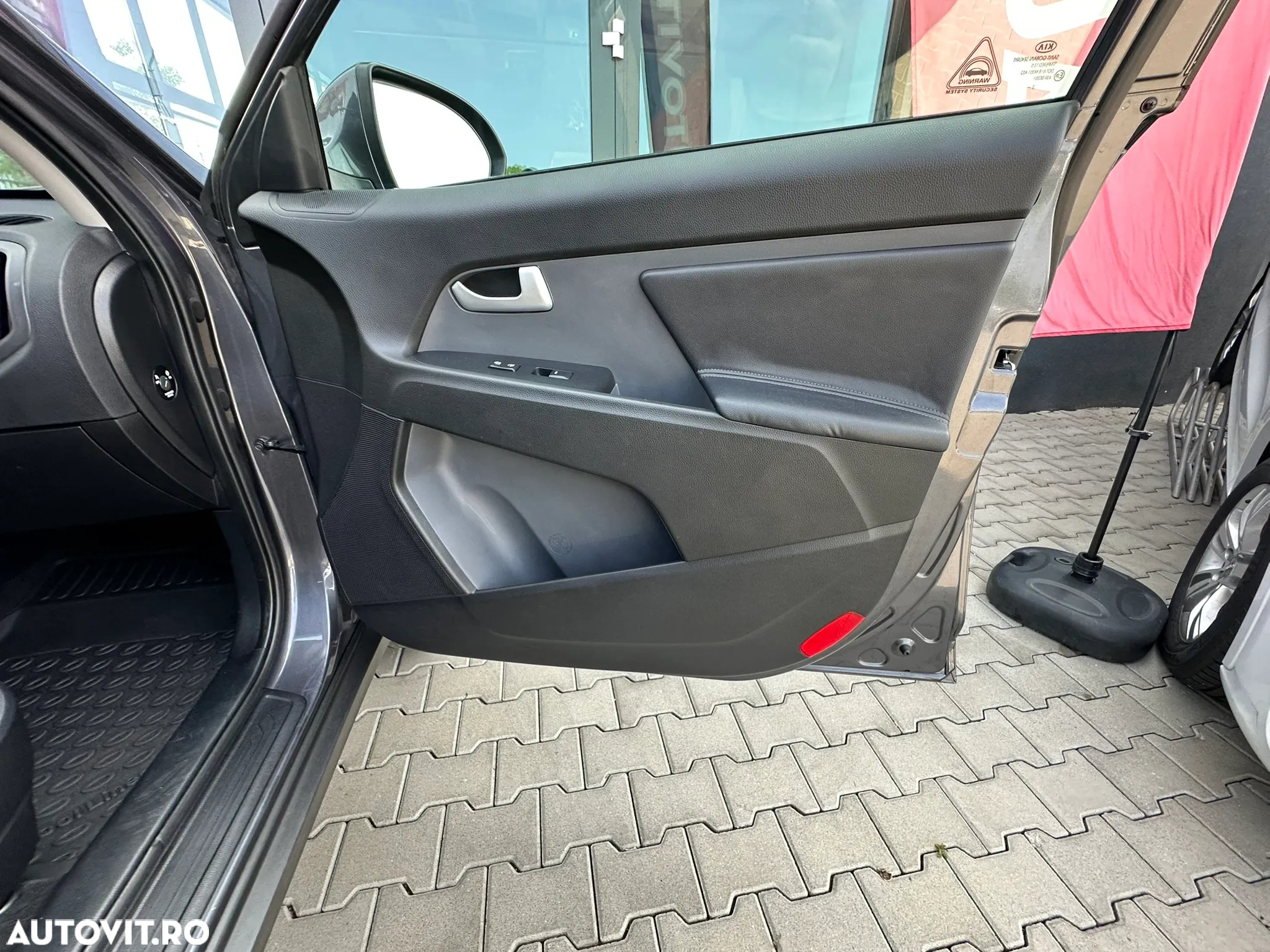 Kia Sportage 2,0 CRDI AWD Aut. Vision - 29