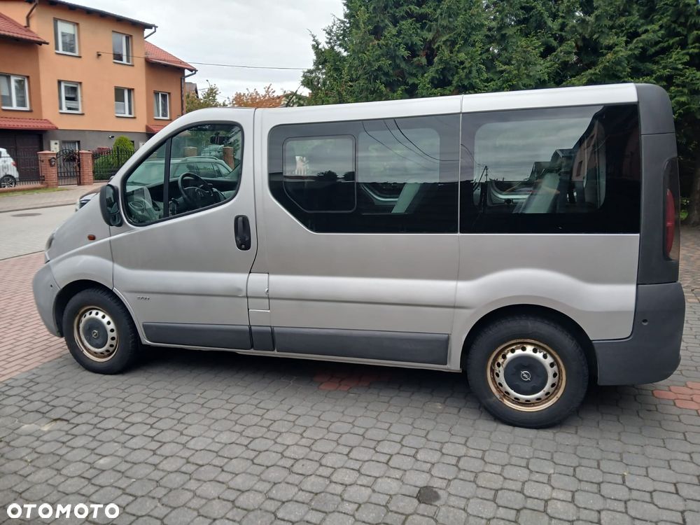 Opel Vivaro - 4