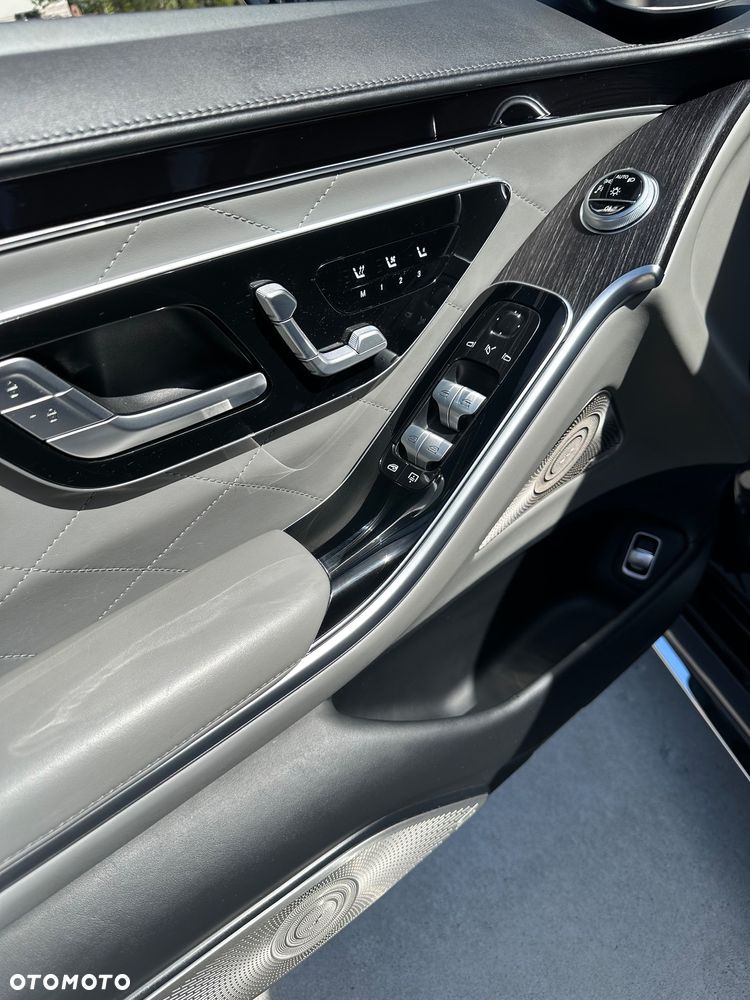 Mercedes-Benz Klasa S 400 d 4-Matic L 9G-TRONIC - 22