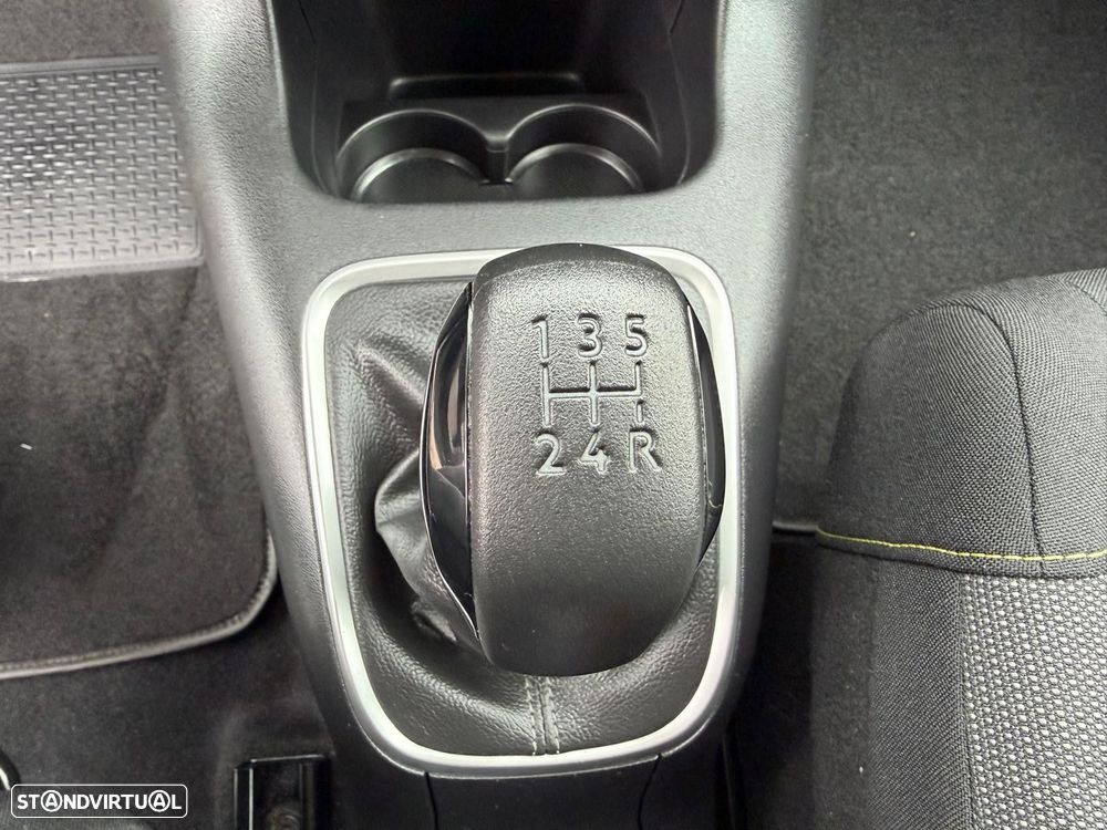 Citroën C3 1.2 PureTech C-Series - 21