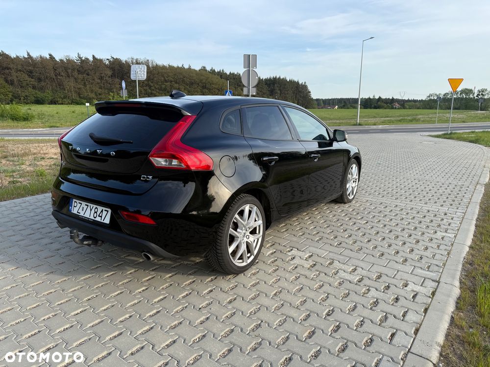 Volvo V40 D3 Momentum - 5