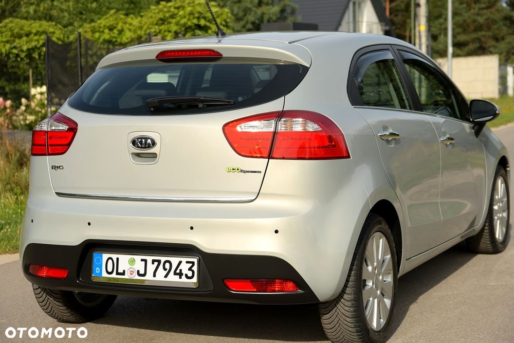 Kia Rio - 13