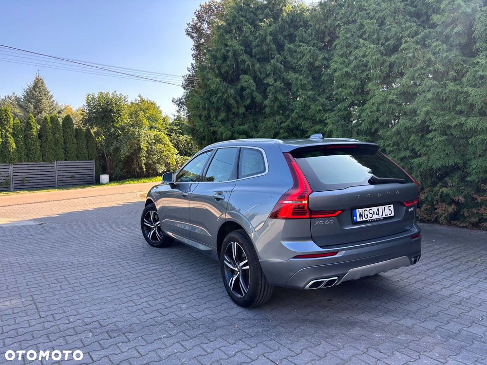 Volvo XC 60 D4 AWD R-Design - 26