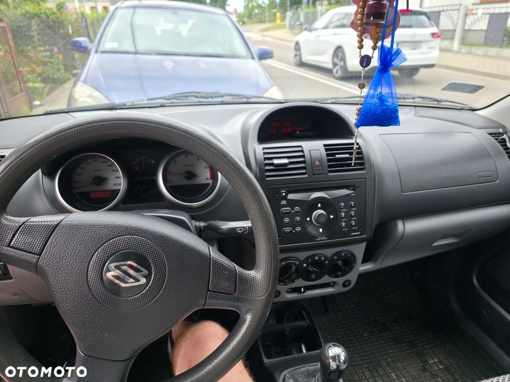 Suzuki Ignis - 4