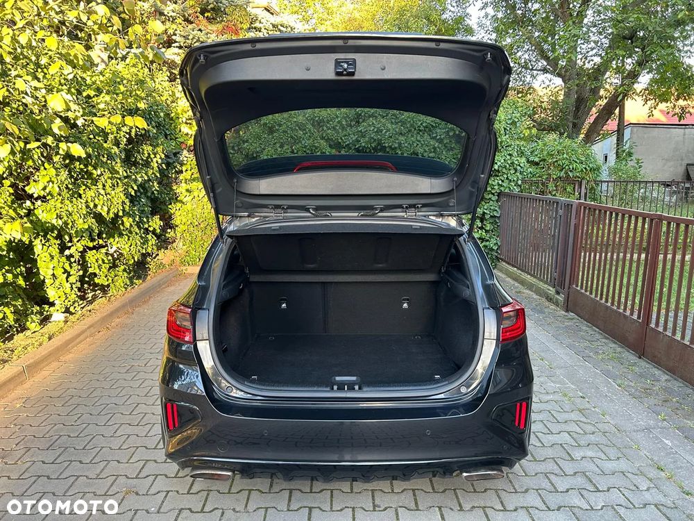Kia Ceed 1.6 T-GDI GT DCT - 9