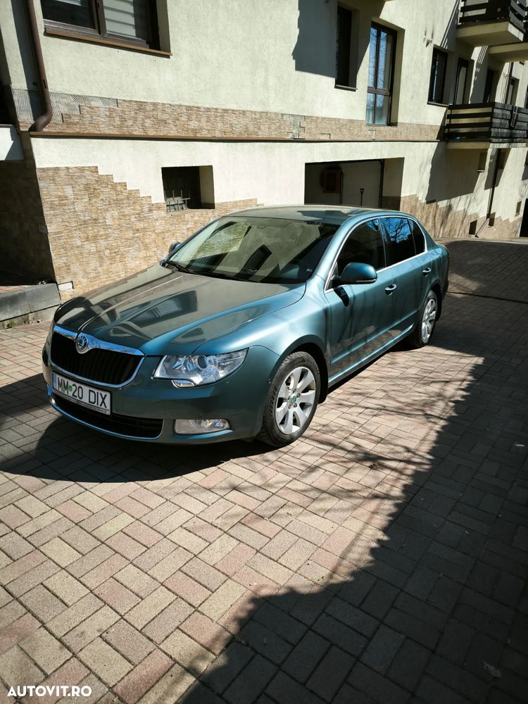 Skoda Superb Combi 2.0 TDI Ambition - 11