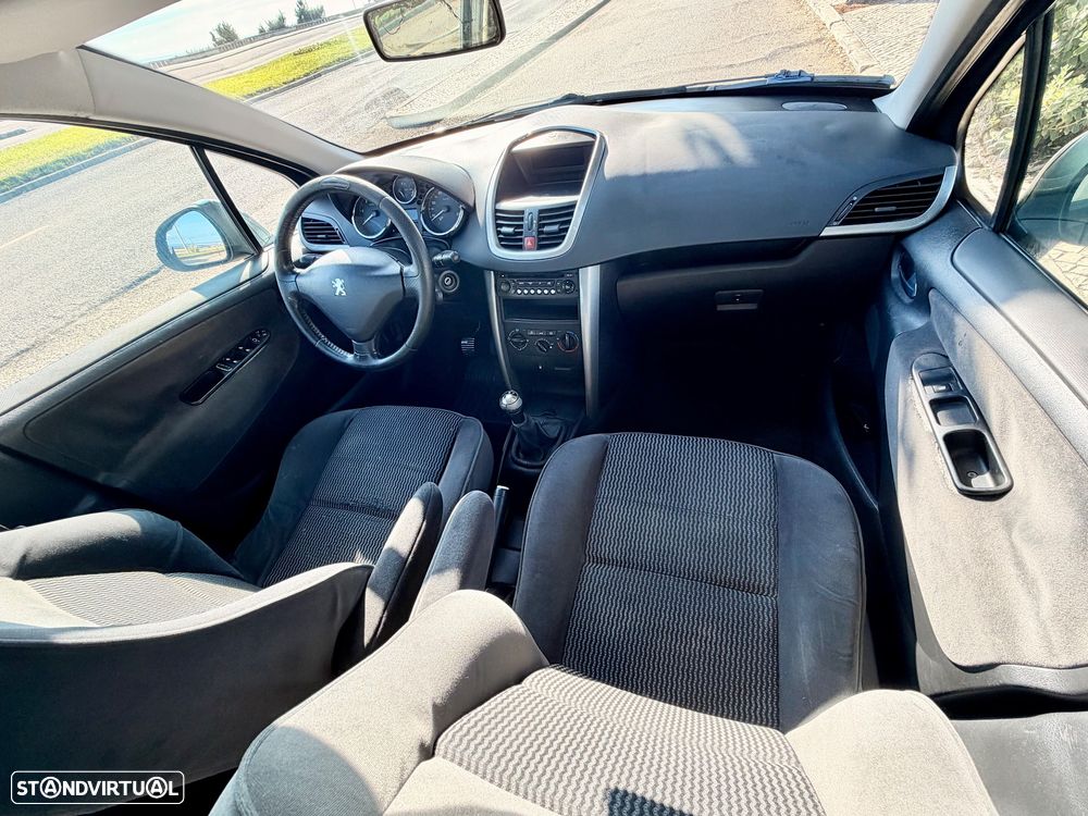 Peugeot 207 1.4 HDi Sport - 19