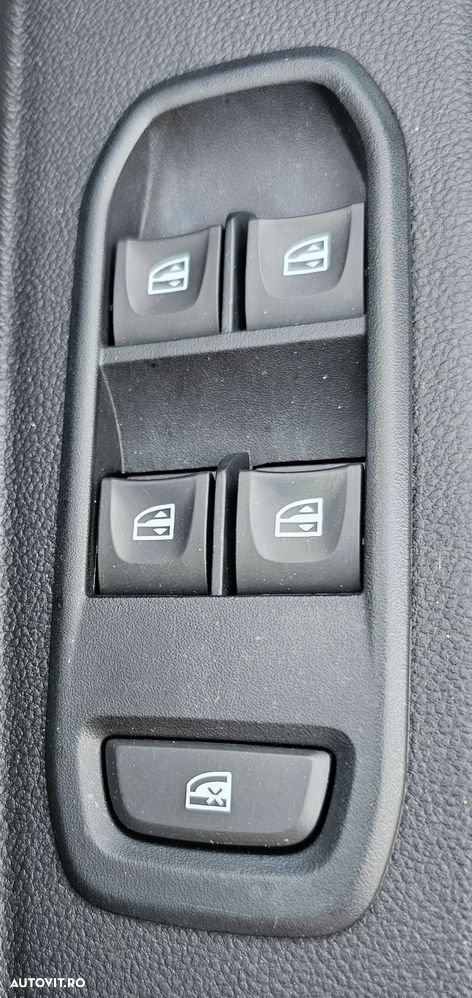 Dacia Duster 1.6 SCe Prestige jante 17" - 25