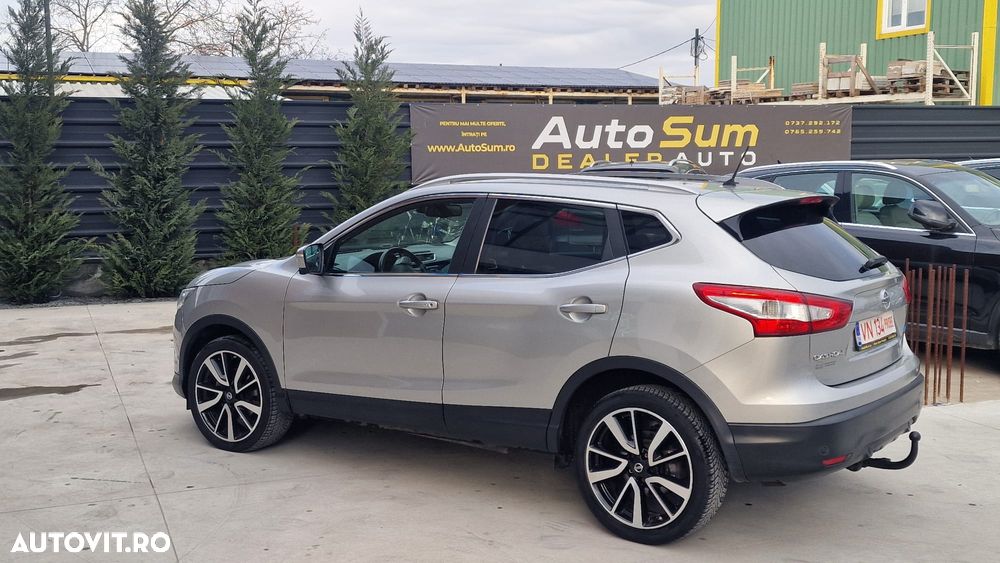 Nissan Qashqai 1.6 DCI Xtronic TEKNA - 22