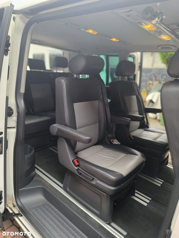Volkswagen Multivan - 9
