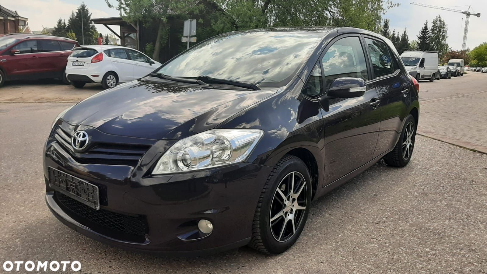 Toyota Auris 1.33 Dual-VVT-i Cool - 1