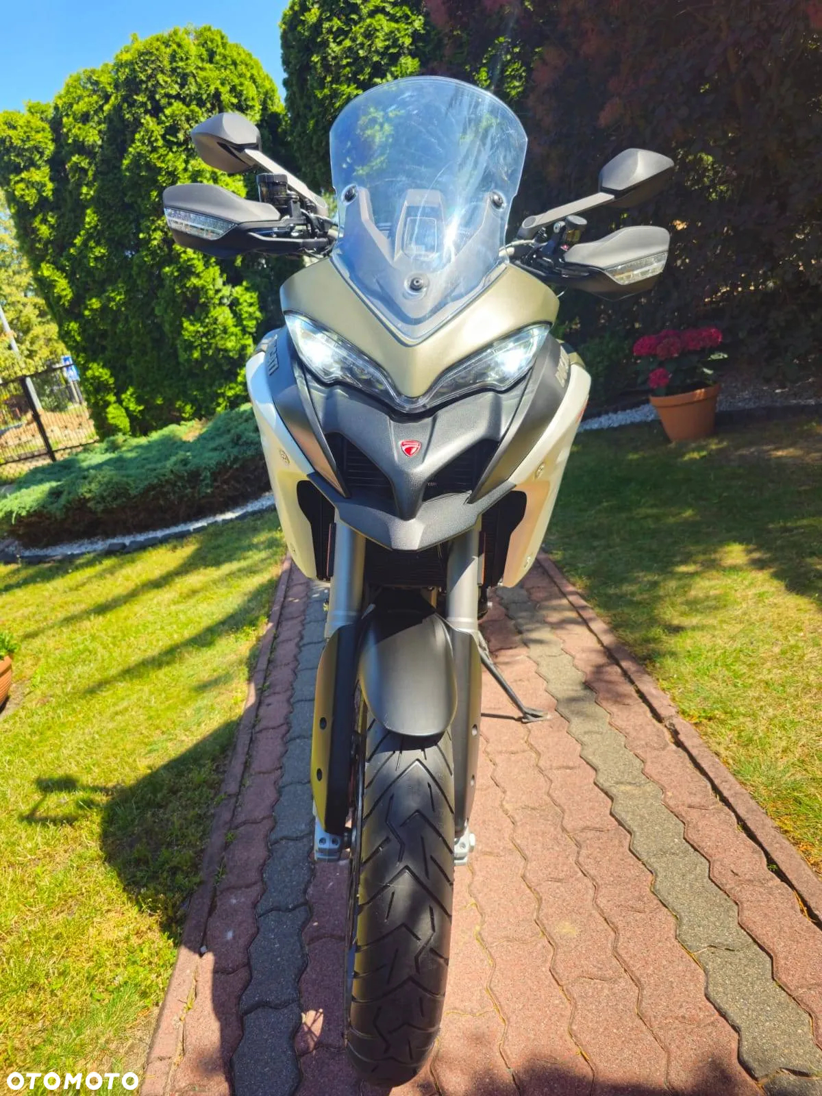 Ducati Multistrada - 12