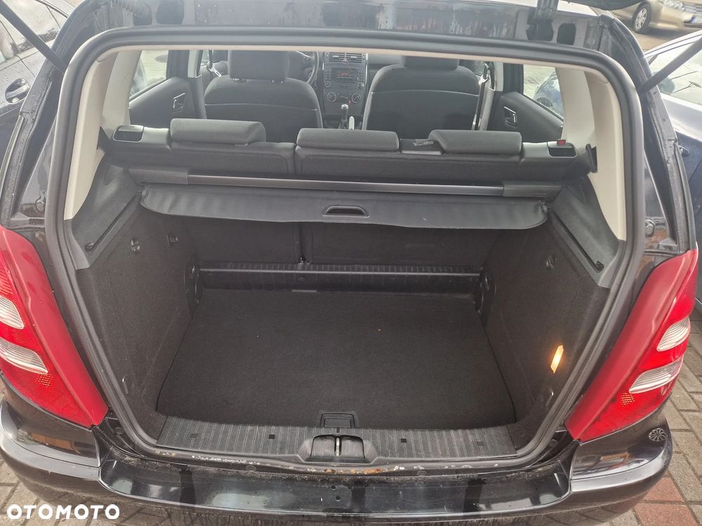 Mercedes-Benz Klasa A 150 Elegance First - 10