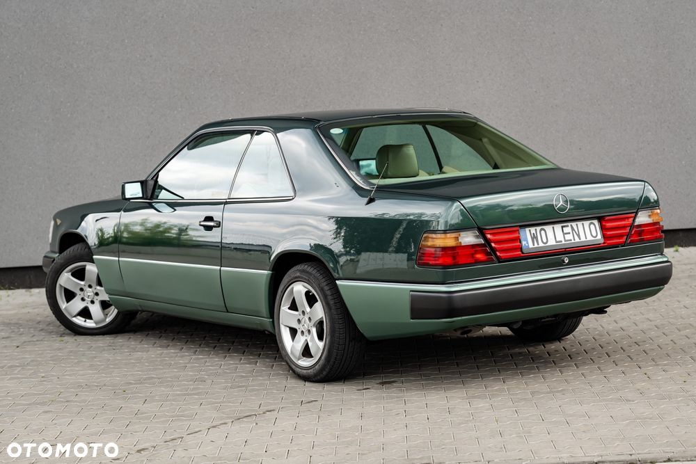 Mercedes-Benz W124 (1984-1993) - 12