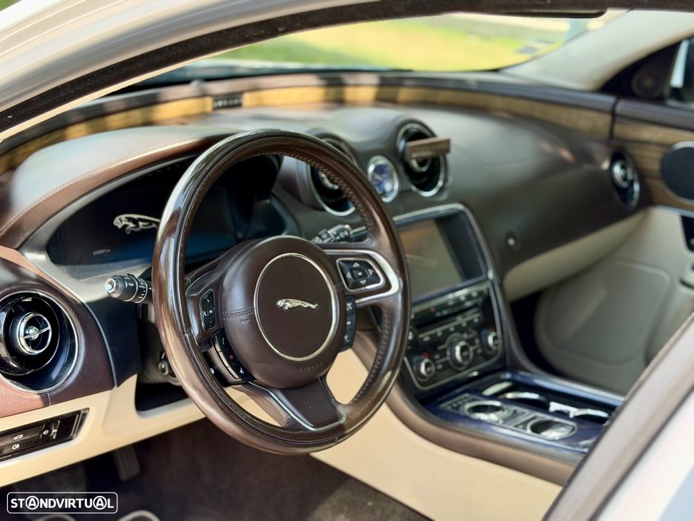 Jaguar XJ 3.0 V6 Versão Longa Autobiography - 21
