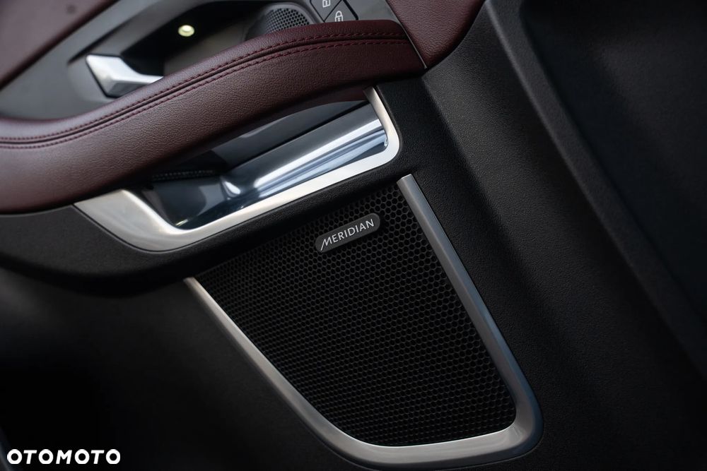 Jaguar E-Pace D200 AWD R-Dynamic SE - 32