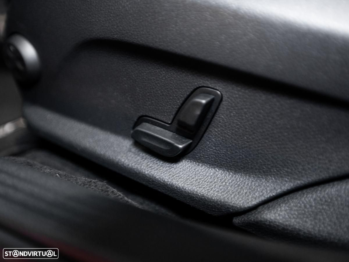 Mercedes-Benz C 63 AMG S - 34