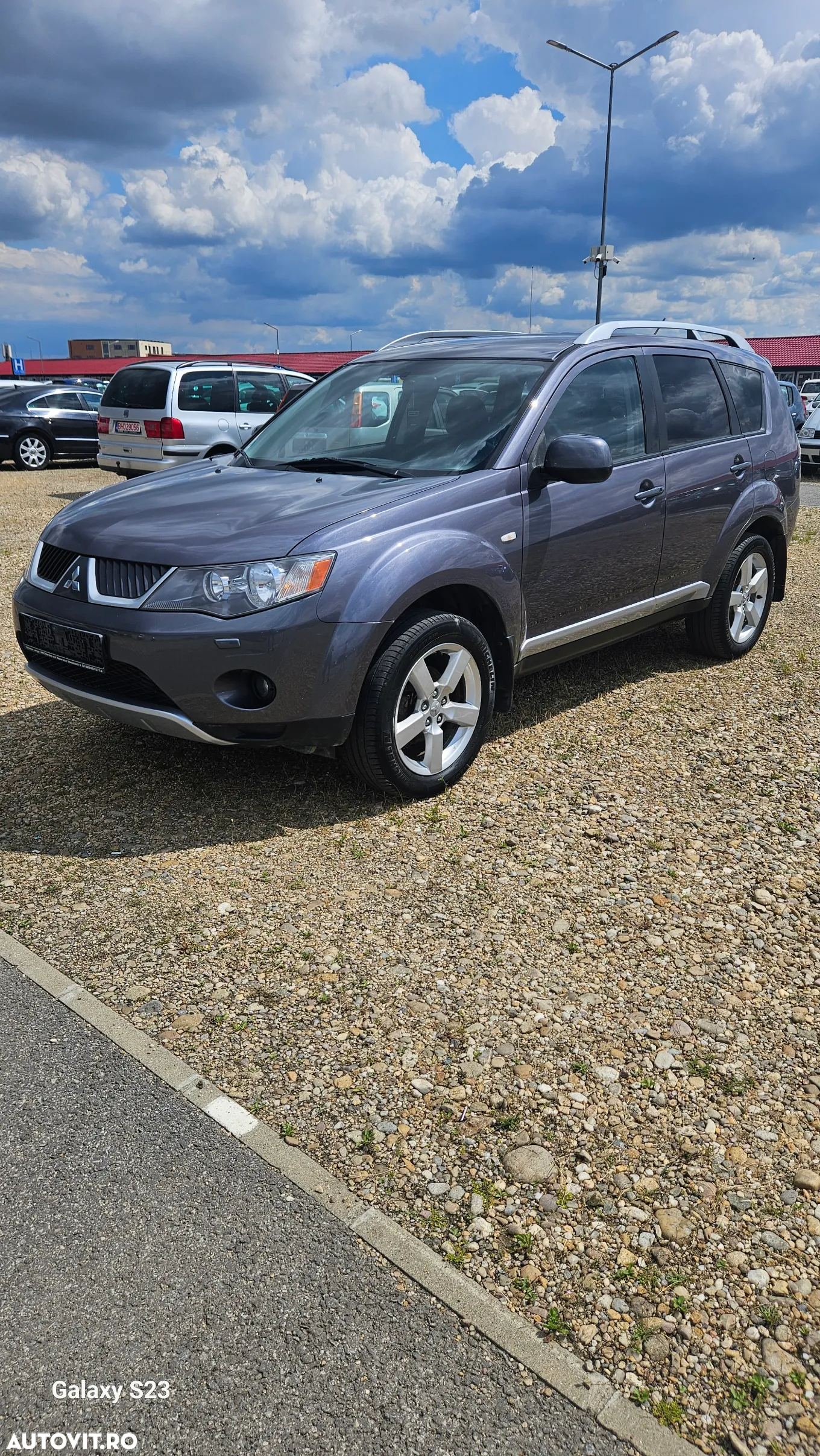 Mitsubishi Outlander 2.0 DI-D 4WD Instyle - 2