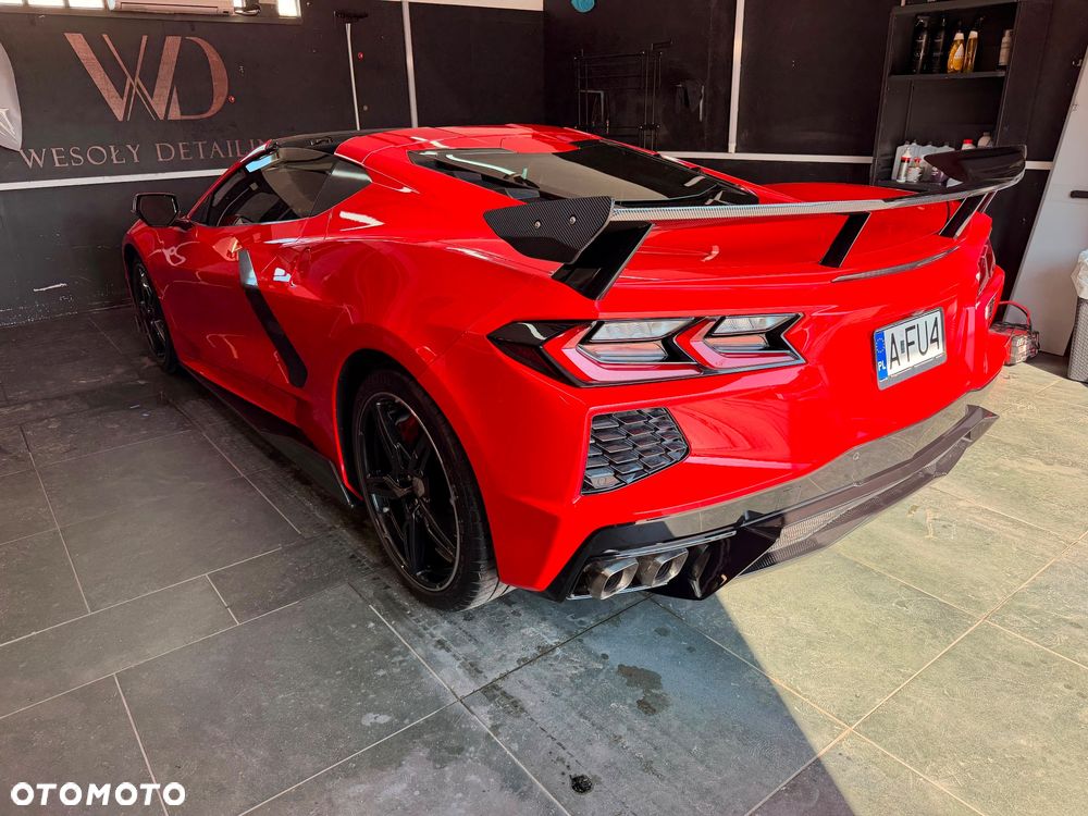 Chevrolet Corvette - 17