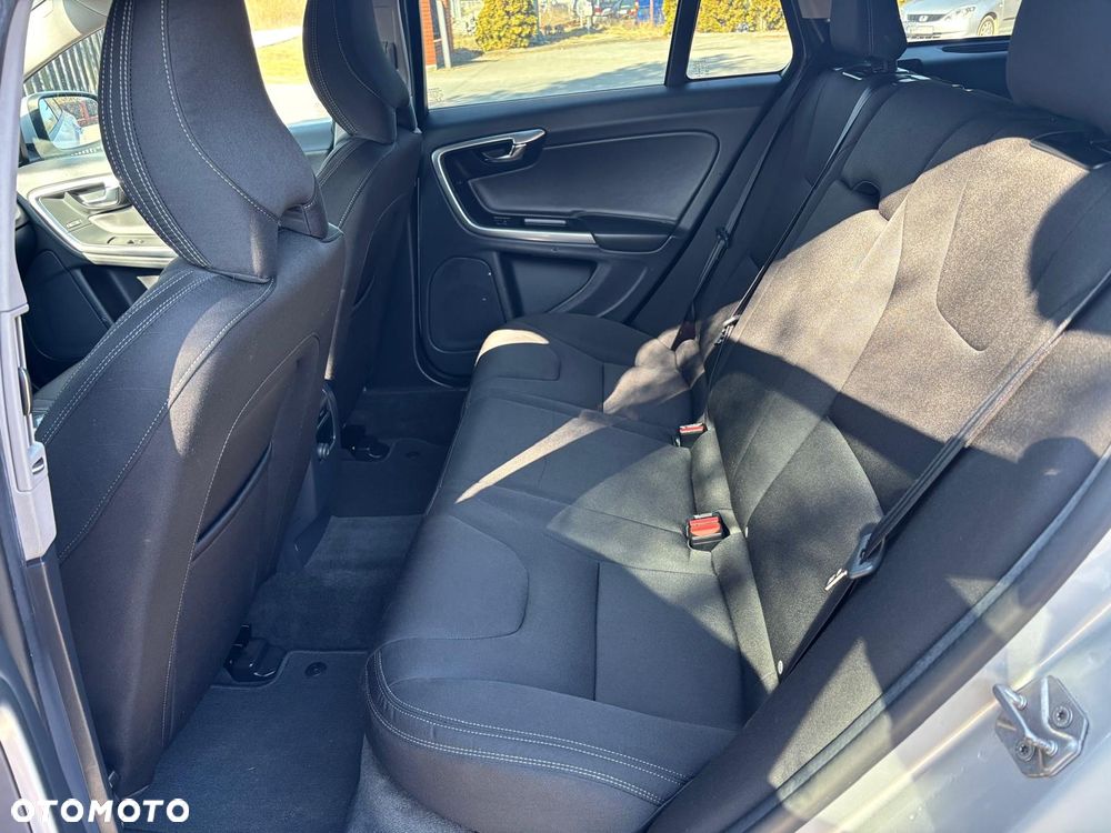 Volvo V60 - 34