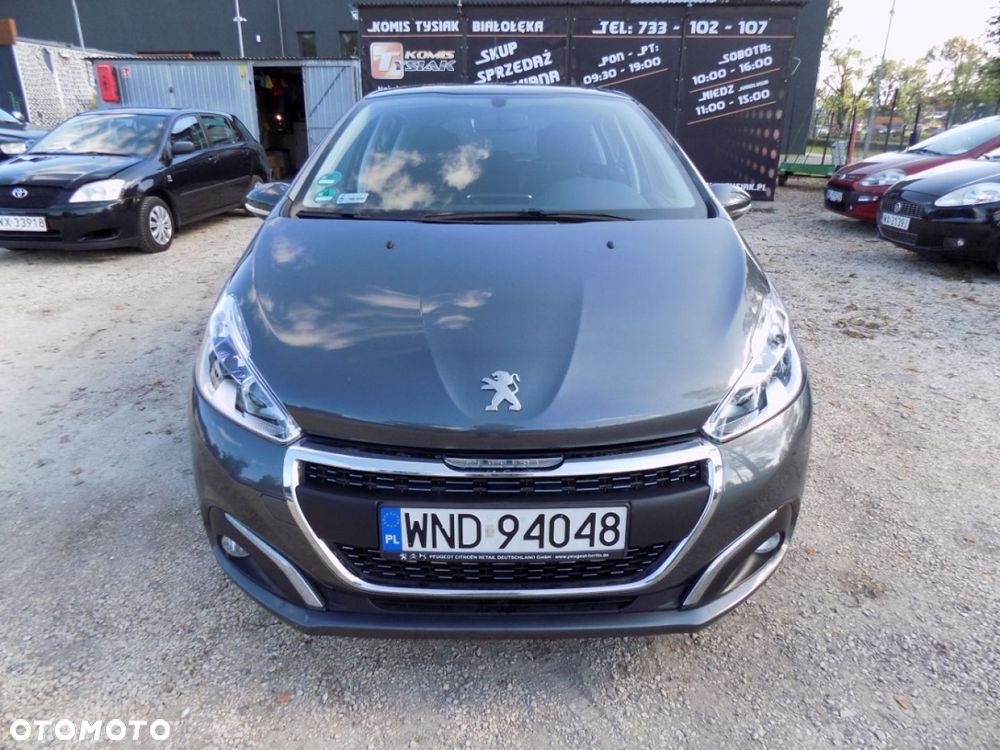 Peugeot 208 - 16