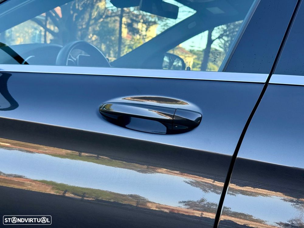 Mercedes-Benz C 300 de AMG Line - 16