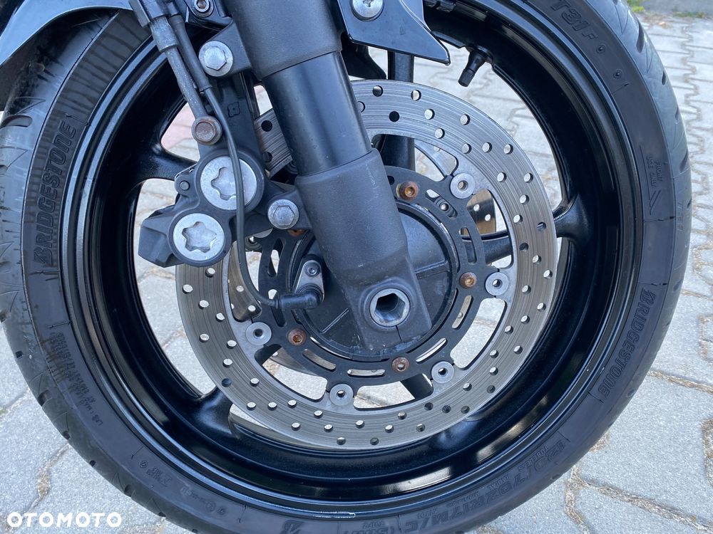 Yamaha FZ6 - 12